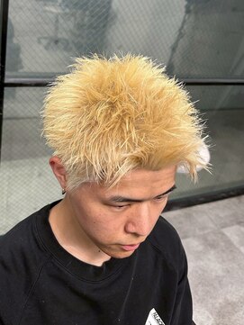 イーラ(era) スパイキーショートパーマ/メンズ/刈り上げ/眉毛/ツイスト