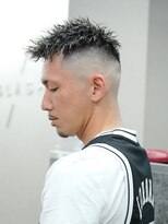 スラッシュ(SLASH)&nbsp;ツイストパーマ/短髪/ホワイトメッシュ/スキンフェード/姫路