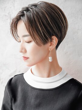 カライング(ing) 大人可愛いハンサムショートスマートショート20代30代40代