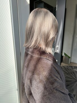 ステン(sten) ホワイトミルクティーベージュ