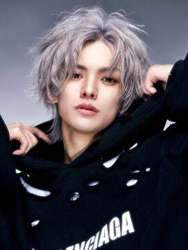 リップスヘアー 渋谷 annex(LIPPS hair) センターパートウルフ　ホワイトカラー