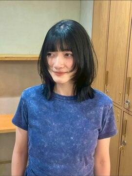 コミレ(COMILE) ブルーブラック/レイヤー/顔回り/髪質改善/縮毛矯正/上前津