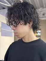 ガレージ バイ グリーン 原宿 表参道(Garage by green)&nbsp;【JINKI】大人センターパート×波巻きスパイラルパーマ