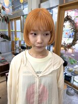 ラプト(rapt) キャロットオレンジの前上がりボブ