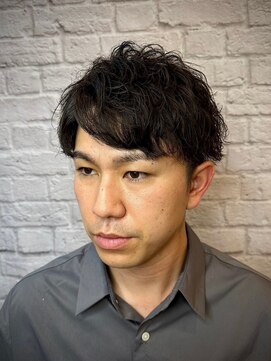 グレイスフルバーバー 赤坂見附店 清潔感抜群のツーブロ緩めパーマ