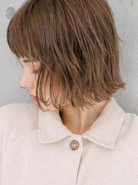 ルティア 池袋(Lutia) 透け感グレージュ