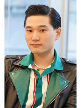 にもう ポンパドールサイドパートミディアムクラシック１