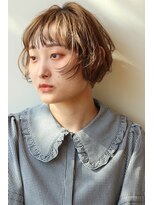 ビーワールド(B WORLD)&nbsp;ハイトーン×クセ毛風パーマでイマドキマッシュショート！