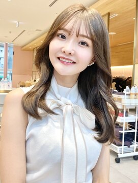 アフロートリノ(AFLOAT Leino) 【黒田葉月】20代30代40代◎韓国レイヤーくびれスタイル