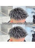 ツイストパーマ×ホワイトハイライト