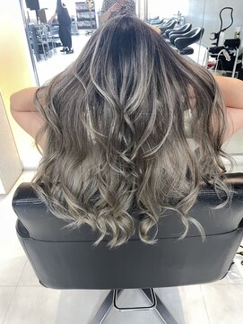 シャンプーボーイエイムス(SHAMPOO BOY aims) バレイヤージュ