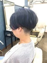 ルアン 上通り(ruen)&nbsp;刈り上げマッシュ　ネイビーブルー　ruen 熊本　田口紗羅