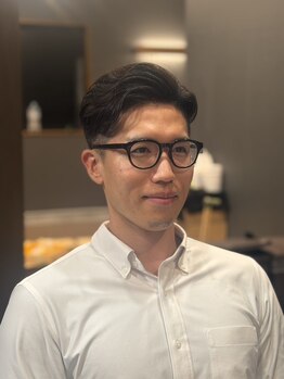 アオヤマ(AOYAMA)の写真/お仕事帰りにも気軽に通える◎再現性の高いカットで、忙しい朝もサッとキマるスタイルをご提案。