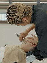 美容室では叶わない。至福のシェービング体験