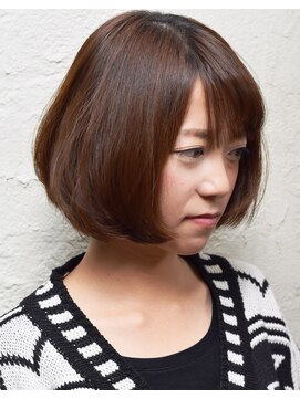 コン(KON) ゆるふわボブ