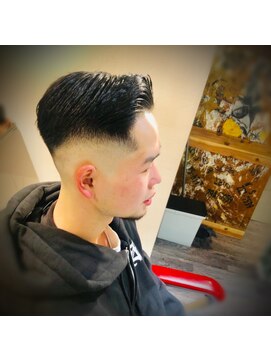 サンアンドマーリィズバーバー 駅前店(SON&MARLEY'S BAR BER) 7:3フェード