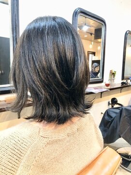 エトネ ヘアーサロン 仙台駅前(eTONe hair salon) 30代.40代,50代 前下がり 大人ミディアム