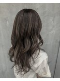 透け感グレージュ