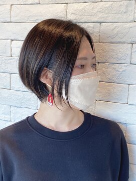 おしゃれ泥棒 《おしゃれ泥棒》ピアスとショート