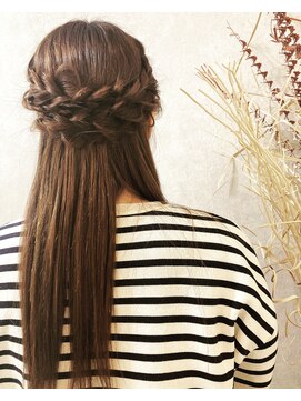 アールイー(Re:) ストレート　ハーフアップ