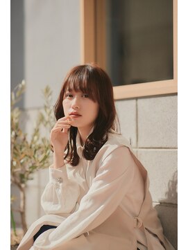 キングスベリー(Hair Relaxation King's Berry) ゆるふわくびれミディアム×透明感ブラウン