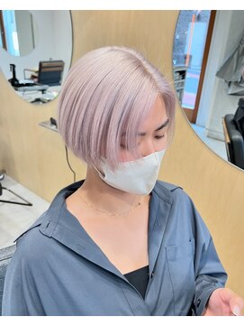 スタン 渋谷(Stam) ホワイトカラーハイトーンショートレイヤーケアブリーチ渋谷駅