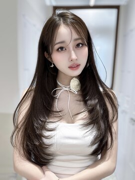 キティー(kiti) レイヤーカット/レイヤー/韓国ヘア/似合わせ/顔まわり