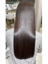 キングスベリーユナイテッド(Kingsbury United) 美髪ストレート×BYKARTEのトリートメント人気です☆