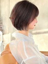 アフロート トウキョウ(AFLOAT TOKYO)&nbsp;前下がりひし形ショートボブ30代40代50代くびれヘア丸顔面長銀座