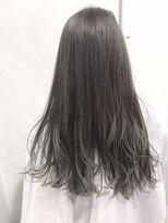 テイラー(Taylor)&nbsp;【Taylor 】アッシュグレー×ゆるふわロング