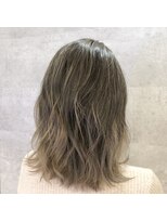 オリ(‘Oli)&nbsp;バレイヤージュ　くすみベージュ