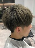 美シルエット刈り上げマッシュ