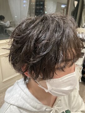 グリフィカ(griFFica) griFFica メンズパーマならお任せ