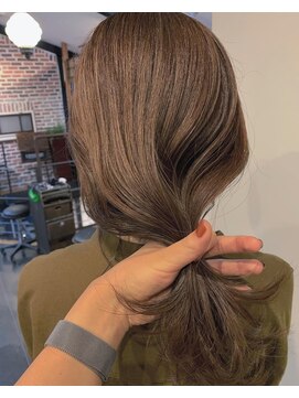 アントルポ(entrepot) こっくりベージュ