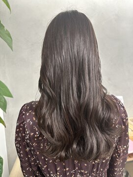 インビテーション(invitation) カシスグレージュカラー＊