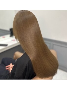 アルーシェ 新宿店(Alushe) 艶髪オリーブベージュ