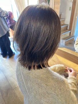 クーエフー(coo et fuu) レイヤーボブ透明感カラーオリーブベージュ20代30代40代