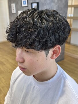 デプト(DEPT.) シャドウパーマフェードマッシュメンズカットメンズサロン眉毛