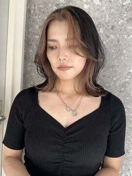 サンク 原宿 表参道(cinq) インナーカラーボブイヤリングカラーハイトーンベージュ長め30代