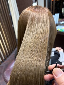 鈴木聡の高難易度縮毛矯正 恵比寿 縮毛矯正/酸性ストレート/アルカリ酸熱トリートメント