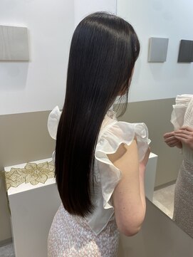 シュヴーブリヤン(cheveux brillants) 【艶と気品をまとう】美しさが引き立つ清楚ナチュラルロングヘア