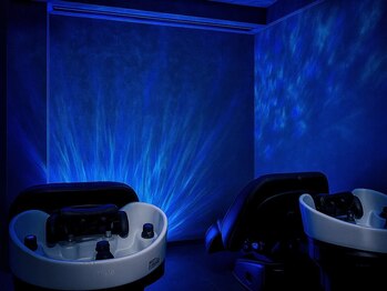 プランツヘアー 高宮店(Plants hair)の写真/【高宮駅直結】全席半個室/完全個室の落ち着ける空間もご用意◎心も体もリラックス。話題の「頭浸浴」も！