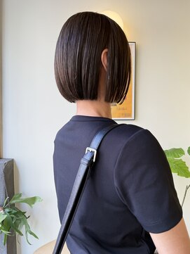 〈浅草 半個室〉ピタッとミニボブ