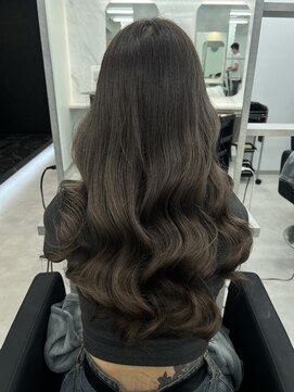 ラピス 新宿(Lapis) 【Lapis新宿】オリーブグレージュ