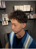 スパイキーショートフェードカット