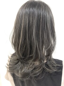 ライリー(riley) rileyコントラストハイライト×グレージュ