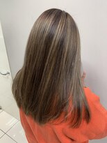 ファースト(1st)&nbsp;ベージュハイライトカラー