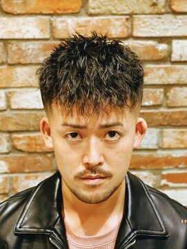 ヒロギンザバーバーショップ 丸の内店(HIRO GINZA BARBER SHOP) スキンフェード×ツイスパ【東京/丸の内/大手町】