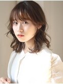 ウルフレイヤースタイル×くすみブラウンカラー×外はね
