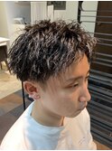 【Lee 東三国】谷辻Style*波打ちツイストショート